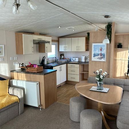 Phoenix Caravan Hire, Trecco Bay Porthcawl Buitenkant foto